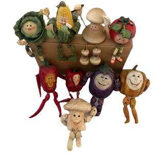 VTG Set of 9 Anthropomorphic Vegetable Shelf Sitters Whimsical Kitchen Decor